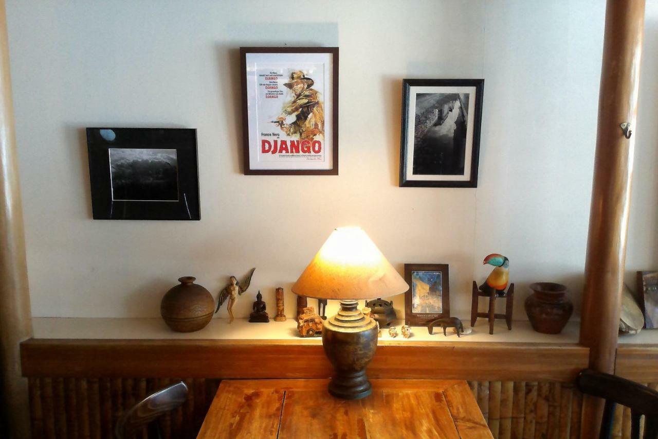 Django Hostel & Lounge Танабе Экстерьер фото